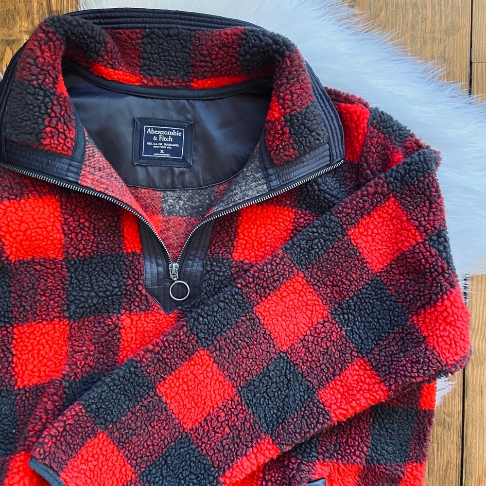 Abercrombie & Fitch Plaid Sherpa Pullover